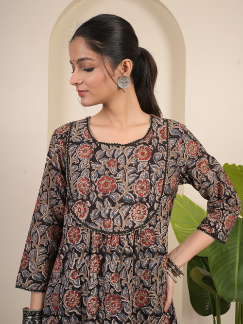 Black Cotton Kalamkari Round Neck Kurta For Women's