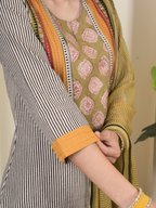 Grey Cotton Round With V Neck Complete Suit Set For Women's