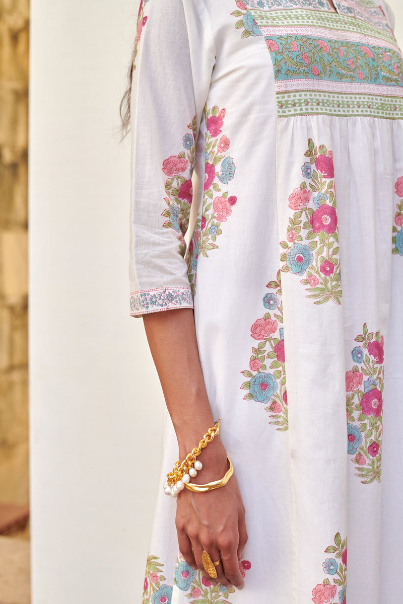 White Cotton Round Neck Handblock Print Kurta For Women's