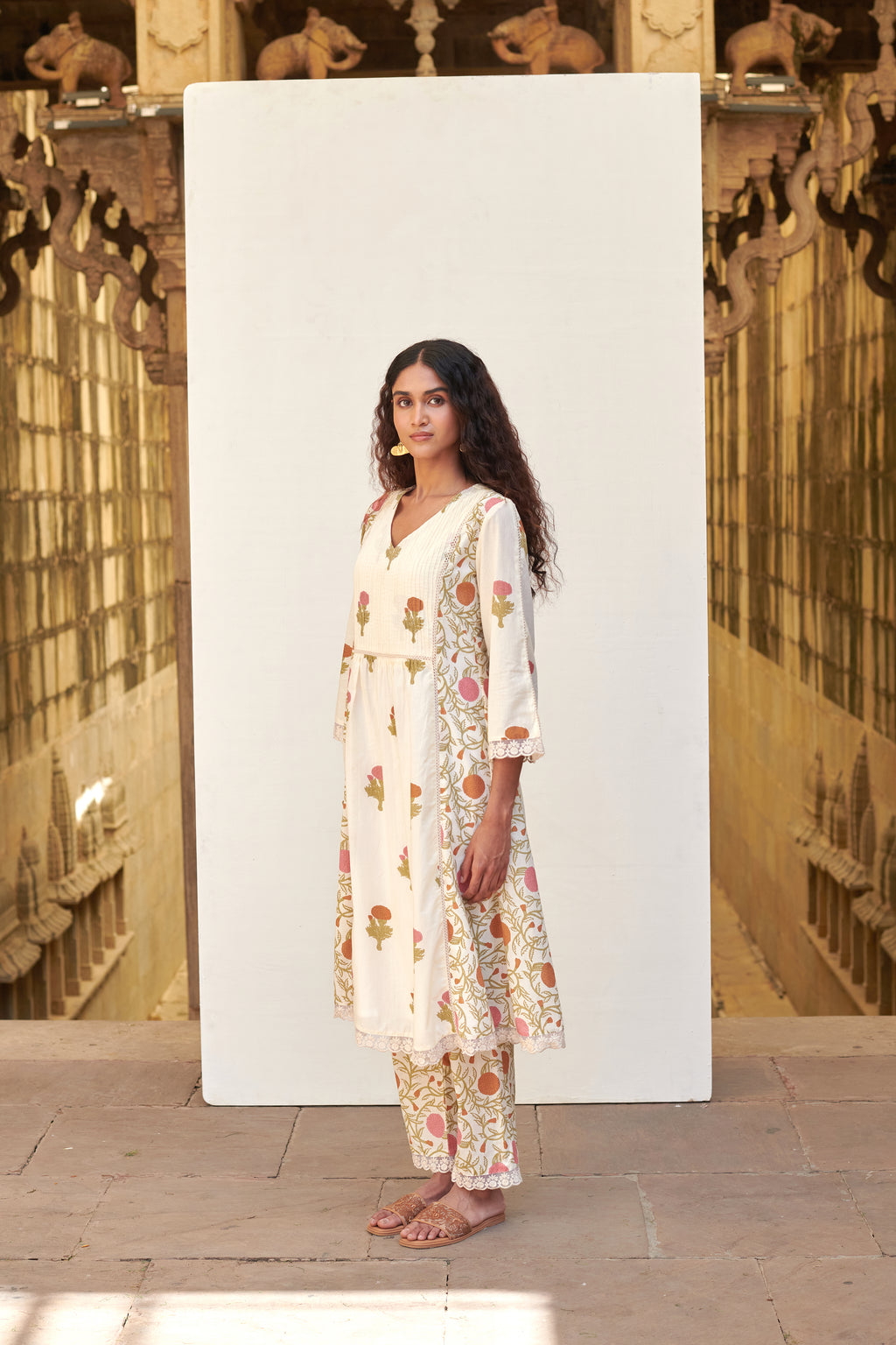 Cream Cotton Floral Print V-Neck Kurta Pant Set For Women's
