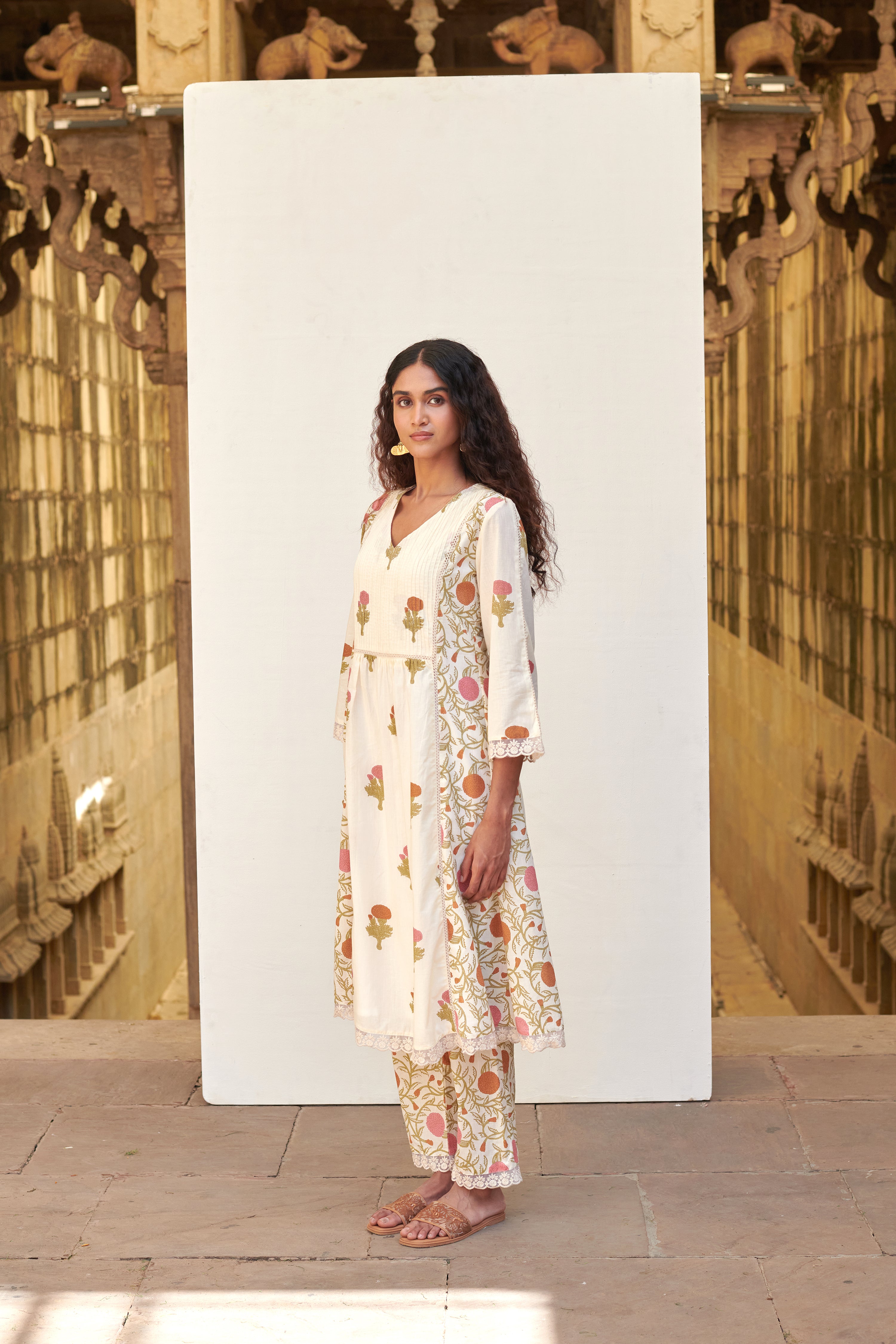 Cream Cotton Floral Print V-Neck Kurta Pant Set For Women's