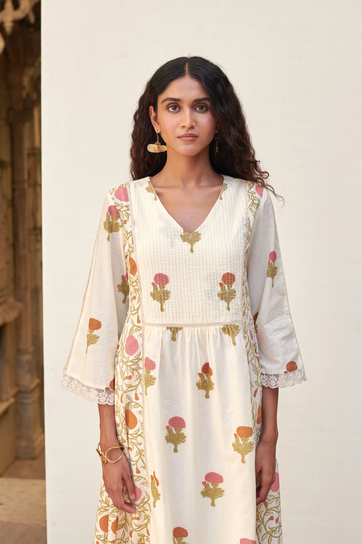 Cream Cotton Floral Print V-Neck Kurta Pant Set For Women's